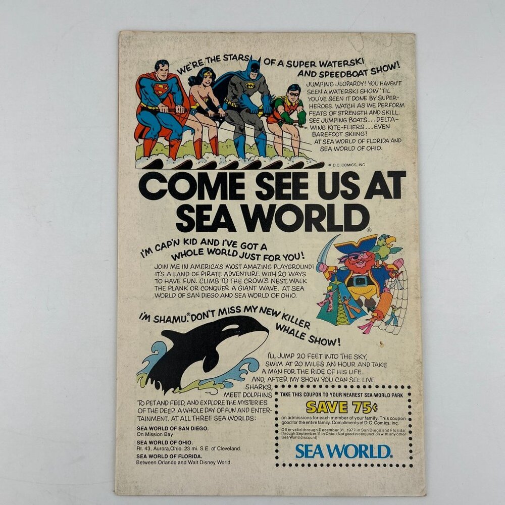 Aquaman #57 DC Comic Book 1977 - Picture 2 of 8